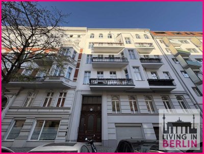 Grandiose vollständig sanierte und modernisierte Altbau-Wohnung mit viel Charme!