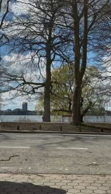 Alsterblick // liebevoll kernsaniert // Bestlage // Modern & ready to move in // Altbau-Juwel