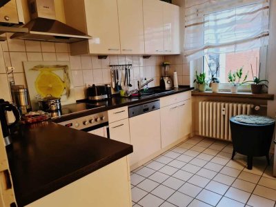 Ansprechende 3-Zimmer-Wohnung mit Balkon und Einbauküche in Hildesheim