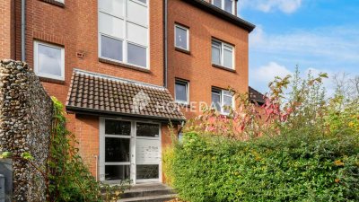 Schön geschnittene 2-Zimmer-Wohnung mit sonniger Loggia und Stellplatz