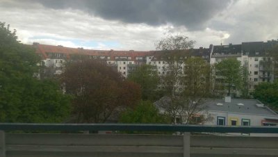 Ruhige 2 Zimmer Wohnung mit riesigem Balkon und Tiefgarage in Derendorf