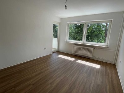 Helle sanierte 2 Zimmerwohnung