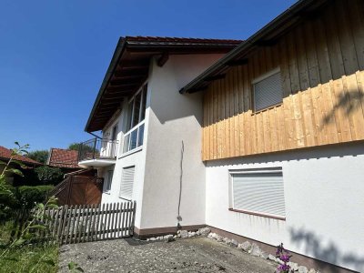 Exklusive, vollständig renovierte 3-Zimmer-Wohnung mit Balkon in Aying