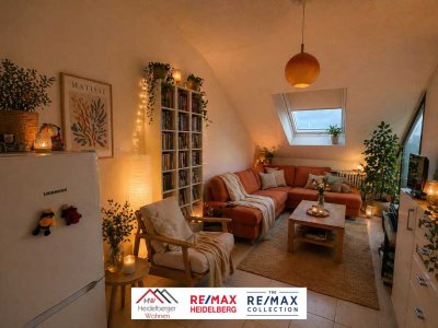 Kapitalanlage in Mannheim Q7: Vermietete 2-Zimmer-DG-Wohnung mit Balkon & TG-Stellplatz!