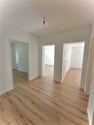 Erstbezug nach Sanierung: stilvolle 3-Zimmer-Wohnung mit Balkon in Ismaning