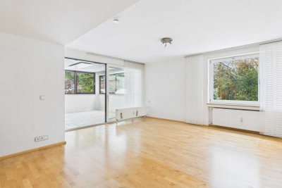 3 Zimmer Wohnung teil-mobiliart in Augsburg-Göggingen