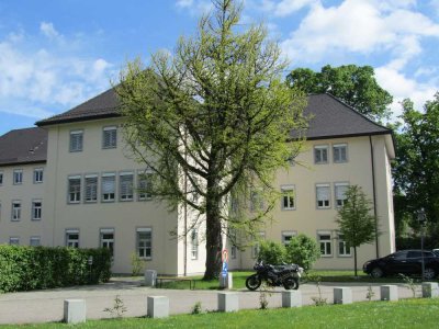 Großzügige Helle Büroräume im EG
