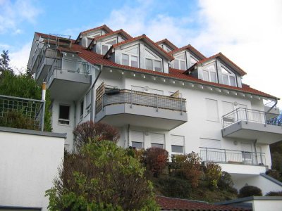 Sonnige Zeiten in wunderschöner 4-Zimmerwohnung am Südhang