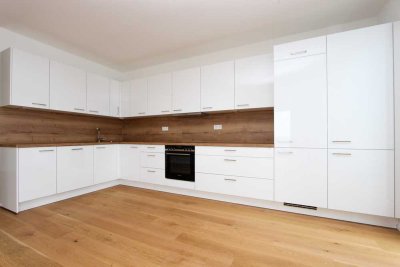 Moderne 3-Zimmer-Wohnung mit Dachterrasse!