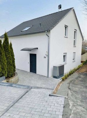1950 € - 130 m² - 4.0 Zi.