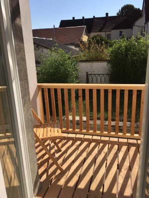 Neuwertige Wohnung mit 4 Zimmern sowie Balkon und EBK in Kaiserslautern