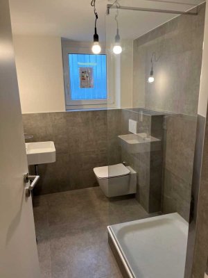 Apartment Köln-Braunsfeld: Teilmöbliert m. EBK u. geschreinertem Schrank - Besichtigung 28. Nov. 25