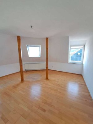 Erstbezug nach Teilsanierung: 2-Zimmer-Wohnung im Südviertel
