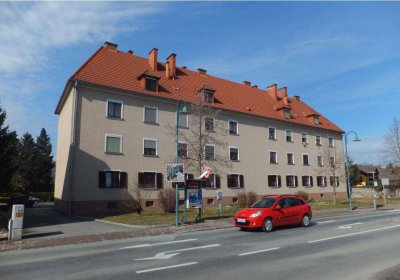 Gut aufgeteilte - 2-Zimmer-Wohnung im Obergeschoss - Miete - 2 Zimmer