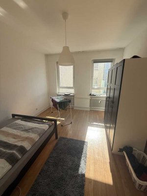 2-Zimmer-Wohnung in begehrter Kieler Innenstadtlage