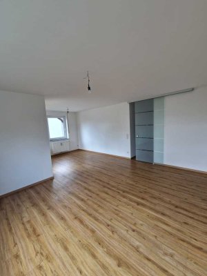 Moderne 3-Zimmer-Wohnung mit Balkon und Einbauküche