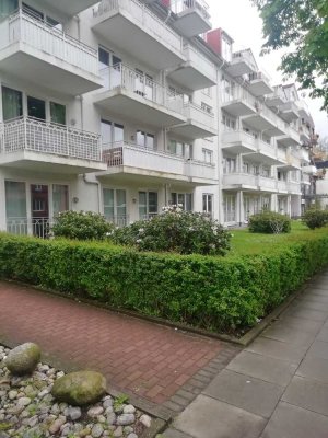 Exklusive,Möblierte, geräumige und gepflegte 1-Zimmer-EG-Wohnung mit EBK in Bahrenfeld, HH