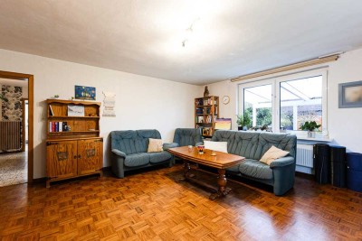 Charmantes Einfamilienhaus mit großem Garten, Keller, Garage & Carport für die Familie!