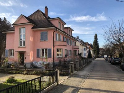 Exklusive, gepflegte 2-Zimmer-DG-Wohnung in Emmendingen