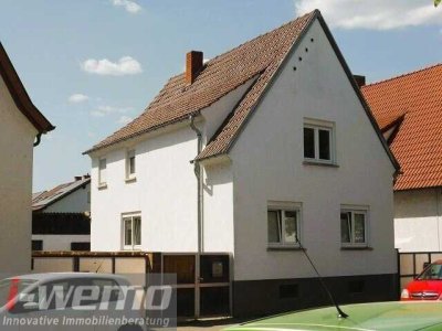 Freistehendes Einfamilienhaus mit abgeschlossenem Innenhof und großem Garten!