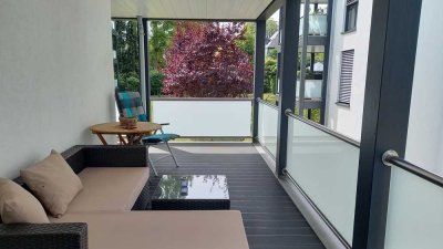 Villenviertel: Neubau, offen gestaltete, ruhige, sonnige 2,5 ZiWo in gehobener Ausstattung (Privat)