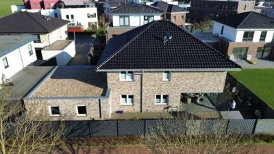 Nahe zu neues Einfamilienhaus mit Aufzug