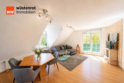 Helle, gut geschnittene 2-Zi.-DG-Wohnung mit Balkon & Spitzboden in kleiner Wohnanlage