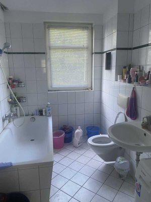 Stilvolle 2-Raum-DG-Wohnung mit Balkon und EBK in Berlin Johannisthal (Treptow)