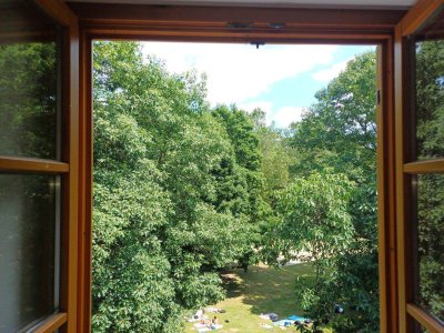 Großzügige 4 ZI Maisonette mit Grünblick, Allgemeingarten