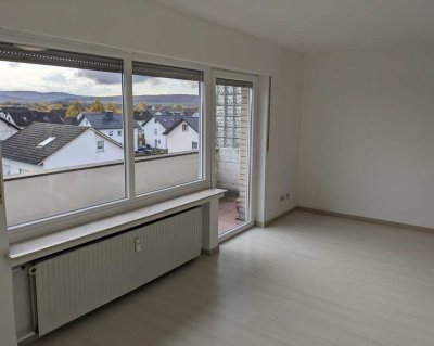 Helles Apartment mit Balkon und Blick ins grüne !!NUR MIT WBS!!