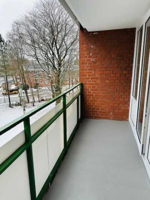 Modernisierte ALTEN- bzw. SENIOREN-Wohnung in Hamburg-Stellingen