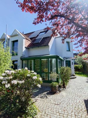 Von Privat: Lichtdurchflutete Doppelhaushälfte mit Garten in Hamburg-Lohbrügge