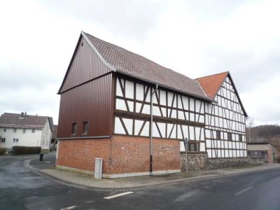 Schnäppchen: Gr. Wohnhaus m. Nebengebäuden & 3300 m² Grund - nähe Alsfeld