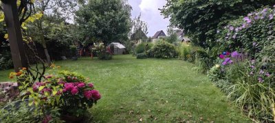 Provisionsfreier Altbautraum mit 430 m² Garten & geplantem Balkon - Ideal für Familien!