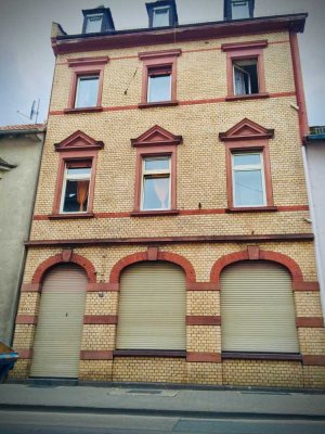 Mehrfamilienhaus - 3 Eigentumswohnungen - für Kapitalanleger in Fechenheim