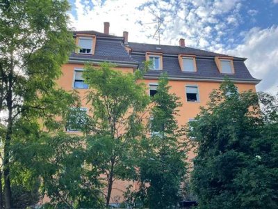 Schöne  2,5 Zimmer Wohnung