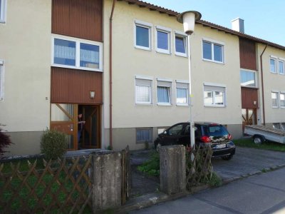 Schöne und gepflegte 4-Zimmer-Erdgeschosswohnung mit EBK in Laupheim