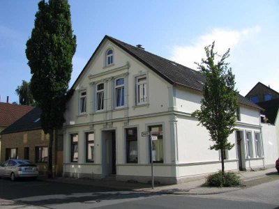 Ergeschosswohnung in zentraler Lage
