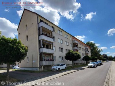 schöne ruhig gelegene 4 Raum Wohnung mit Balkon, Stellplatz u. Kellerraum