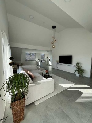 Neubau | Helle 4-Zimmer-DG-Wohnung mit Balkon | Weinstadt-Schnait