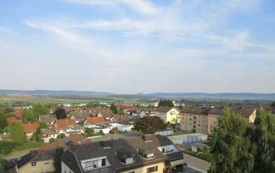 Gepflegte 3 Zimmer Wohnung mit tollem Ausblick- bezugsfrei !
