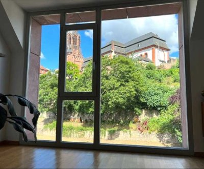 Penthouse-Feeling in AB Zentrum: 3 Zimmer, 2 Balkone, hell, Stiftskirchenblick doppelhohe Decken