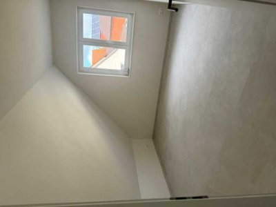 Erstbezug mit Balkon: Schöne 5-Zimmer-Wohnung mit gehobener Innenausstattung in 97616 Bad Neustadt