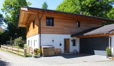 Familientraum im Oberland!
Neuwertiges Einfamilienhaus in Piesenkam.