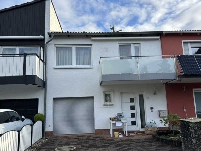 Schickes Rheinmittelhaus mit großzügigem Garten 
in Nidderau-Heldenbergen