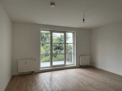 Erste eigene Wohnung mit Einbauküche, Aufzug und Balkon!