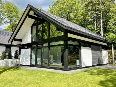 Neuwertiges,  modernstes HUF Haus in exklusiver Lage
