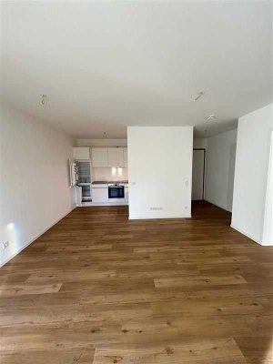 Moderne 3-Zimmer-Erdgeschosswohnung mit Einbauküche, verglaste Loggia und Keller inklusive!