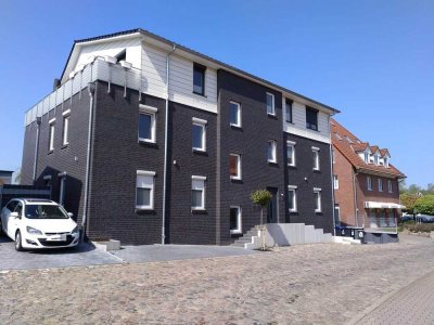 Exklusive, neuwertige 2-Zimmer-Wohnung mit Balkon und EBK in Trittau