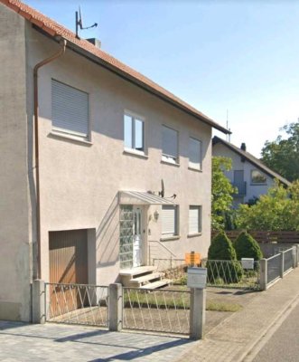 Geräumige 4-Zimmer-Wohnung in Kronau